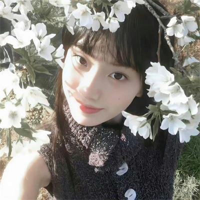 娜迦项链封面